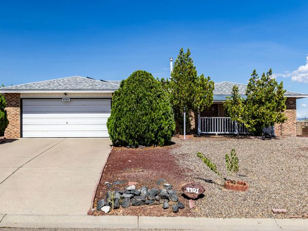 4701 Aqua Marine Drive NE, Rio Rancho, NM 87124