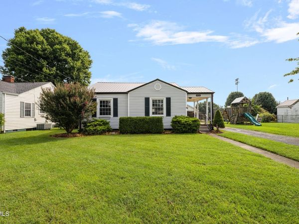 408 Holly Lane, Elizabethton, TN 37643