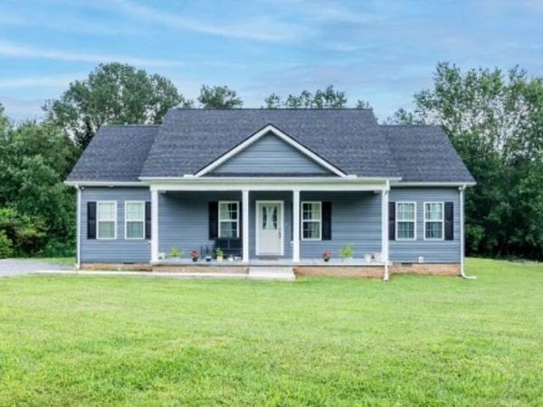 582 Hennessee Ave , Morrison, TN 37357