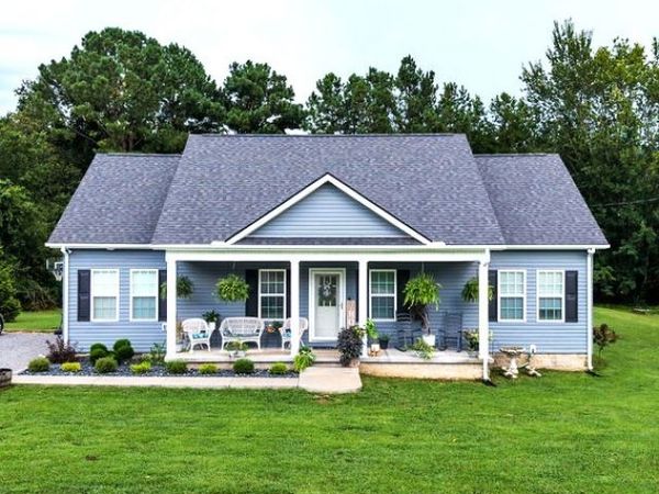 582 Hennessee Ave, Morrison, TN 37357