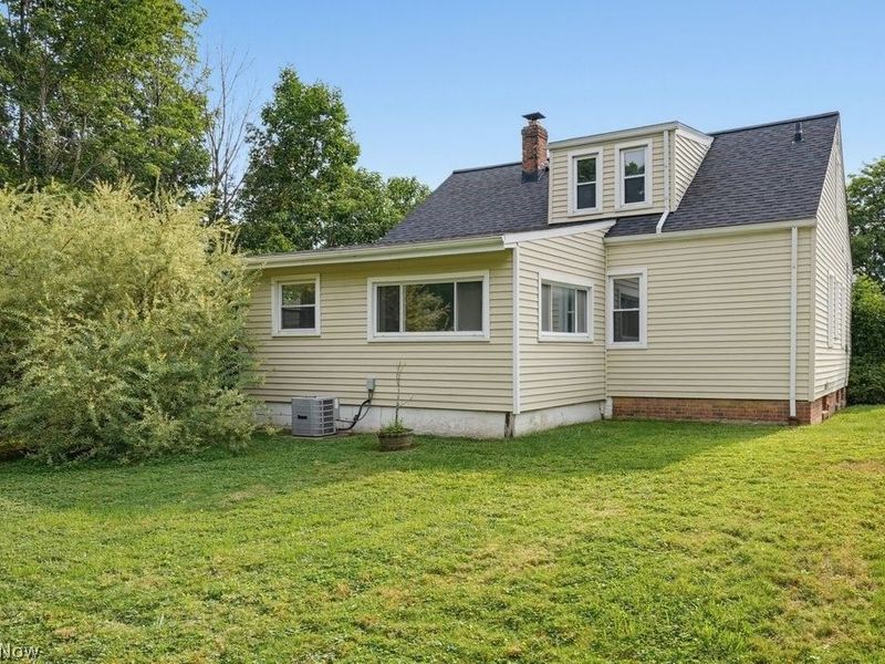 1628 Parker Drive , Mayfield Heights, OH 44124 Photo 31