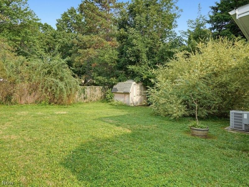 1628 Parker Drive , Mayfield Heights, OH 44124 Photo 32