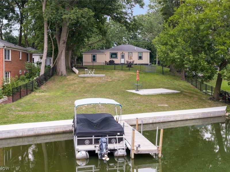 678 Portage Lakes Drive, Akron, OH 44319 Photo 2