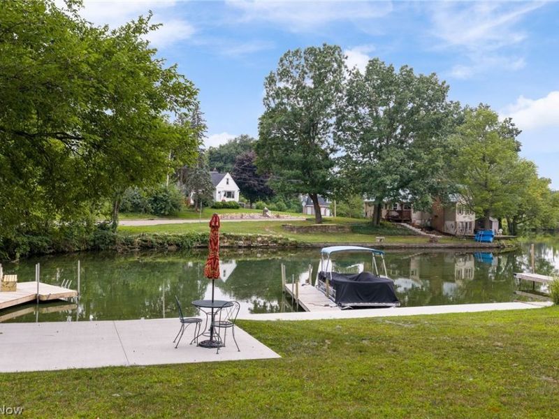 678 Portage Lakes Drive, Akron, OH 44319 Photo 5