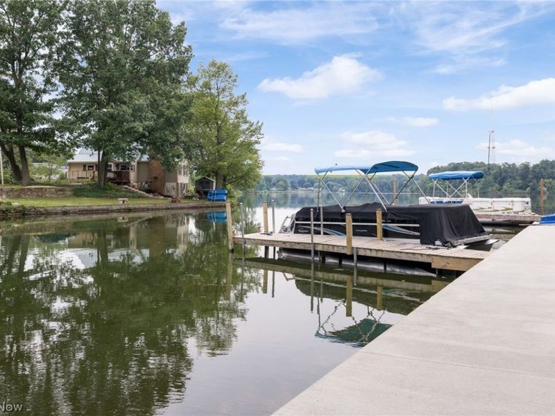 678 Portage Lakes Drive, Akron, OH 44319 Photo 6