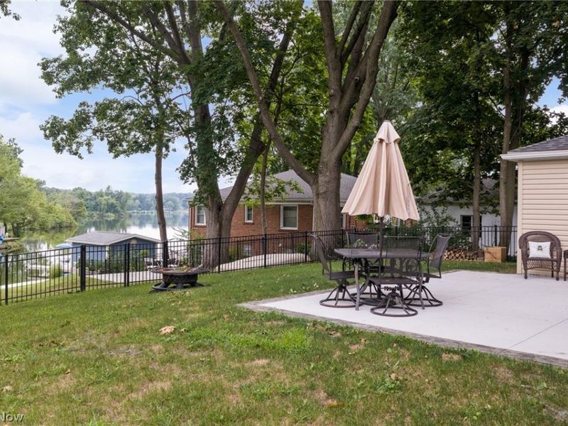 678 Portage Lakes Drive, Akron, OH 44319 Photo 8