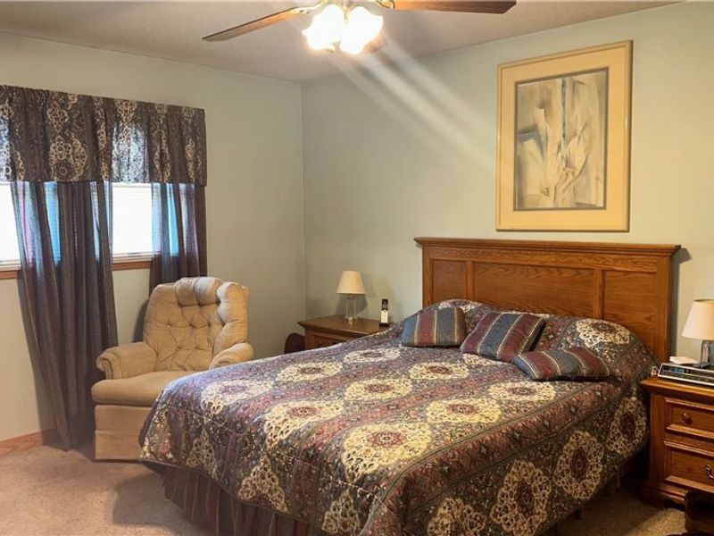 840 W Park Avenue, Hubbard, OH 44425 Photo 13