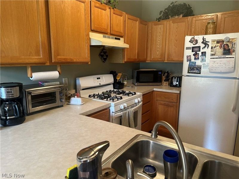 840 W Park Avenue, Hubbard, OH 44425 Photo 5