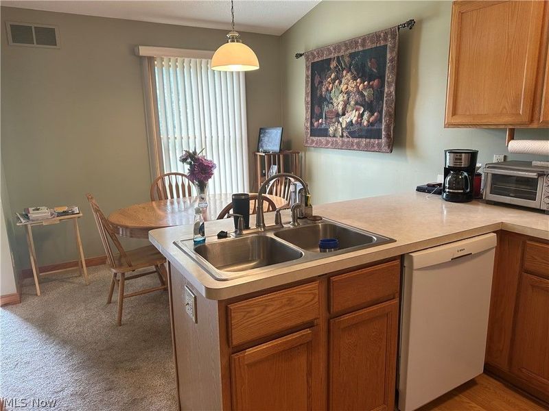 840 W Park Avenue, Hubbard, OH 44425 Photo 9