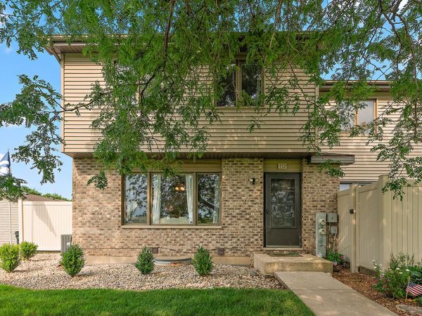 772 Lake Road , Unit 772, New Lenox, IL 60451