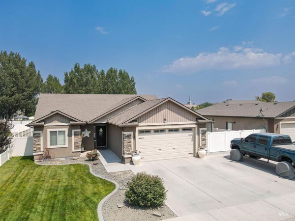 2411 Denali Drive, Burley, ID 83318