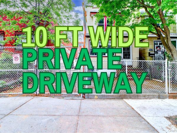 69-15 69th Place , Glendale, NY 11385
