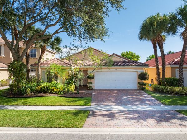 4977 Victoria Circle, West Palm Beach, FL 33409