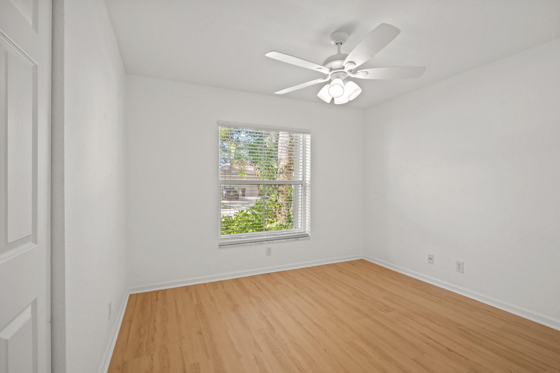 4977 Victoria Circle, West Palm Beach, FL 33409 Photo