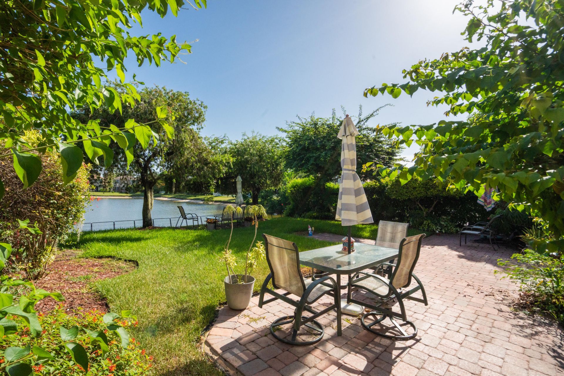 4977 Victoria Circle, West Palm Beach, FL 33409 Photo