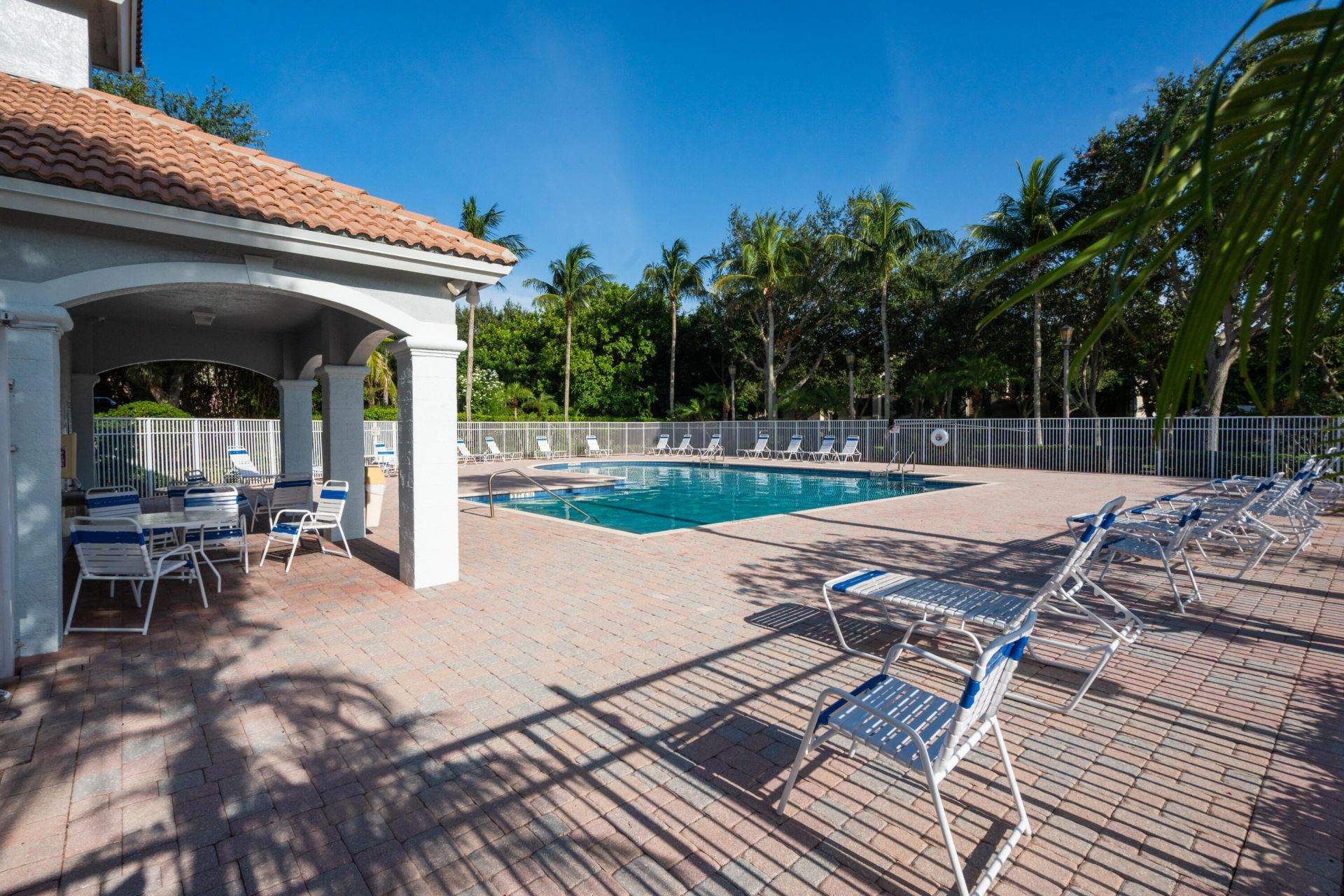 4977 Victoria Circle, West Palm Beach, FL 33409 Photo