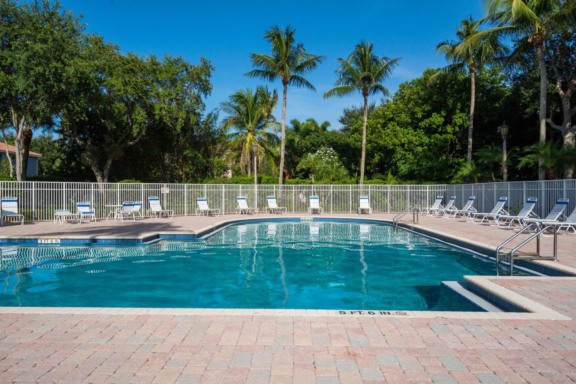 4977 Victoria Circle, West Palm Beach, FL 33409 Photo