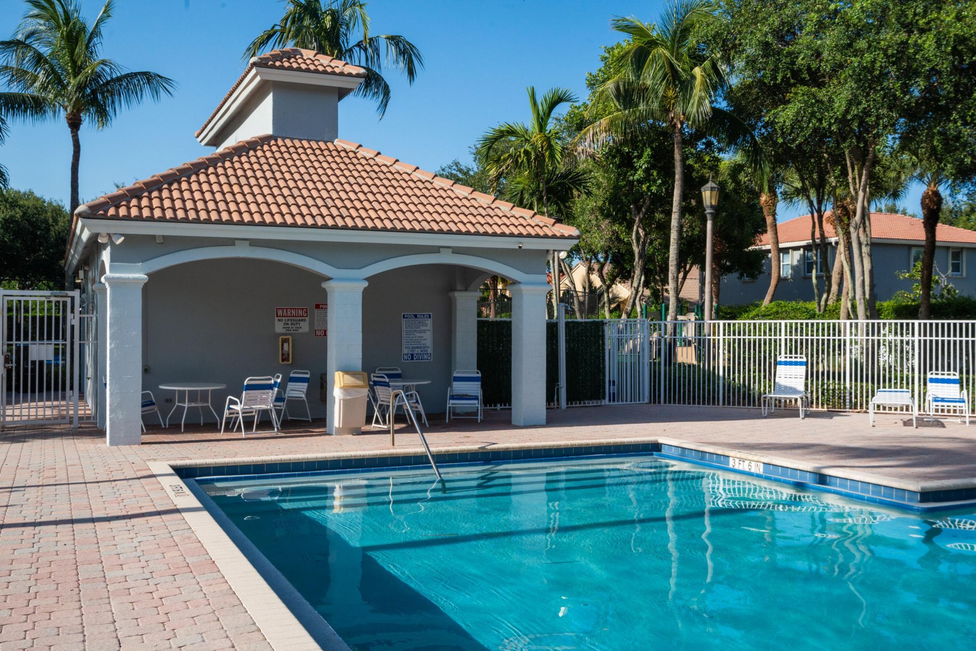 4977 Victoria Circle, West Palm Beach, FL 33409 Photo