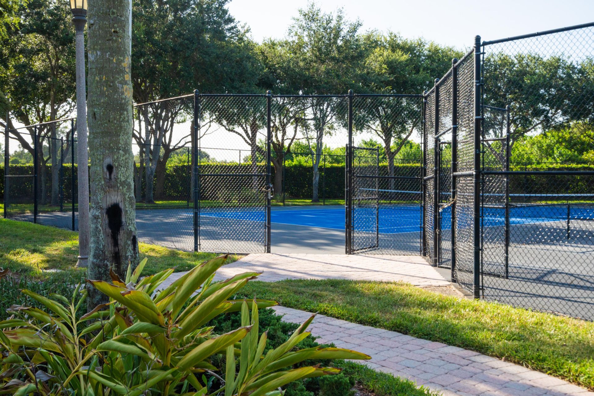 4977 Victoria Circle, West Palm Beach, FL 33409 Photo