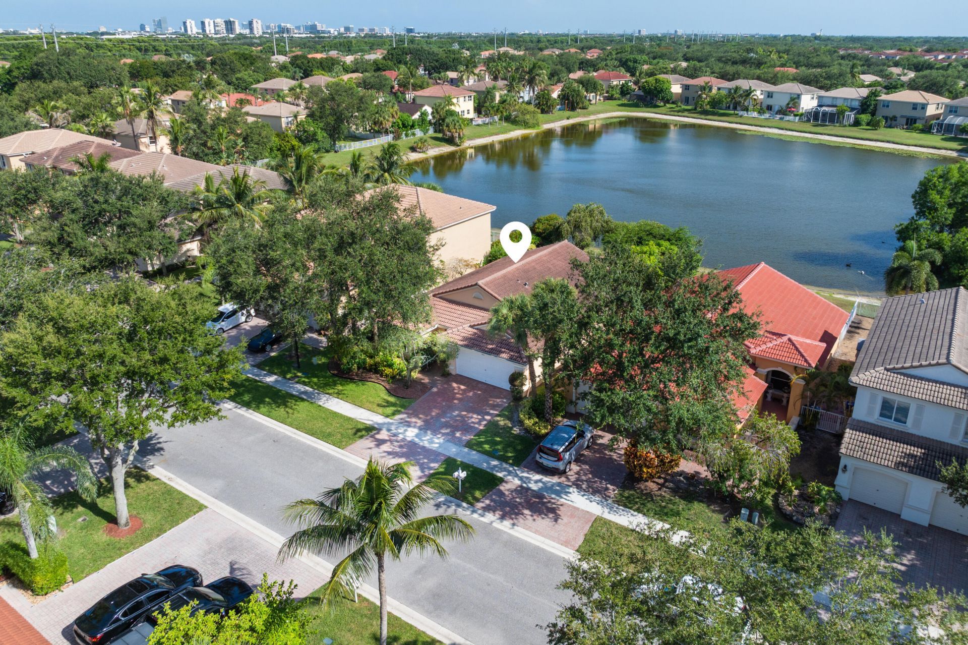 4977 Victoria Circle, West Palm Beach, FL 33409 Photo