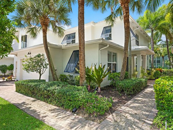 1025 Piccadilly Street, Palm Beach Gardens, FL 33418