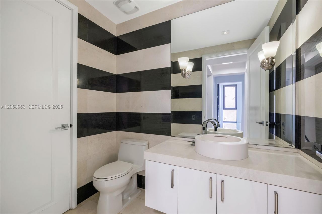17749 Collins Ave , Unit 1201, Sunny Isles Beach, FL 33160 Photo
