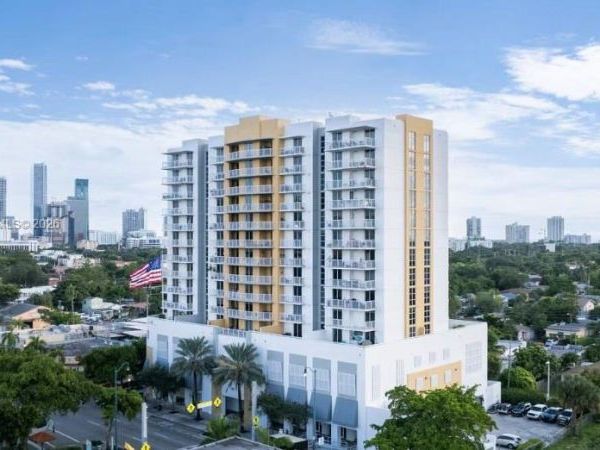 900 SW 8th St, Unit 1503, Miami, FL 33130