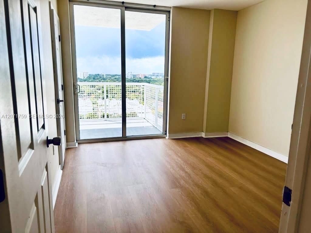 900 SW 8th St, Unit 1503, Miami, FL 33130 Photo