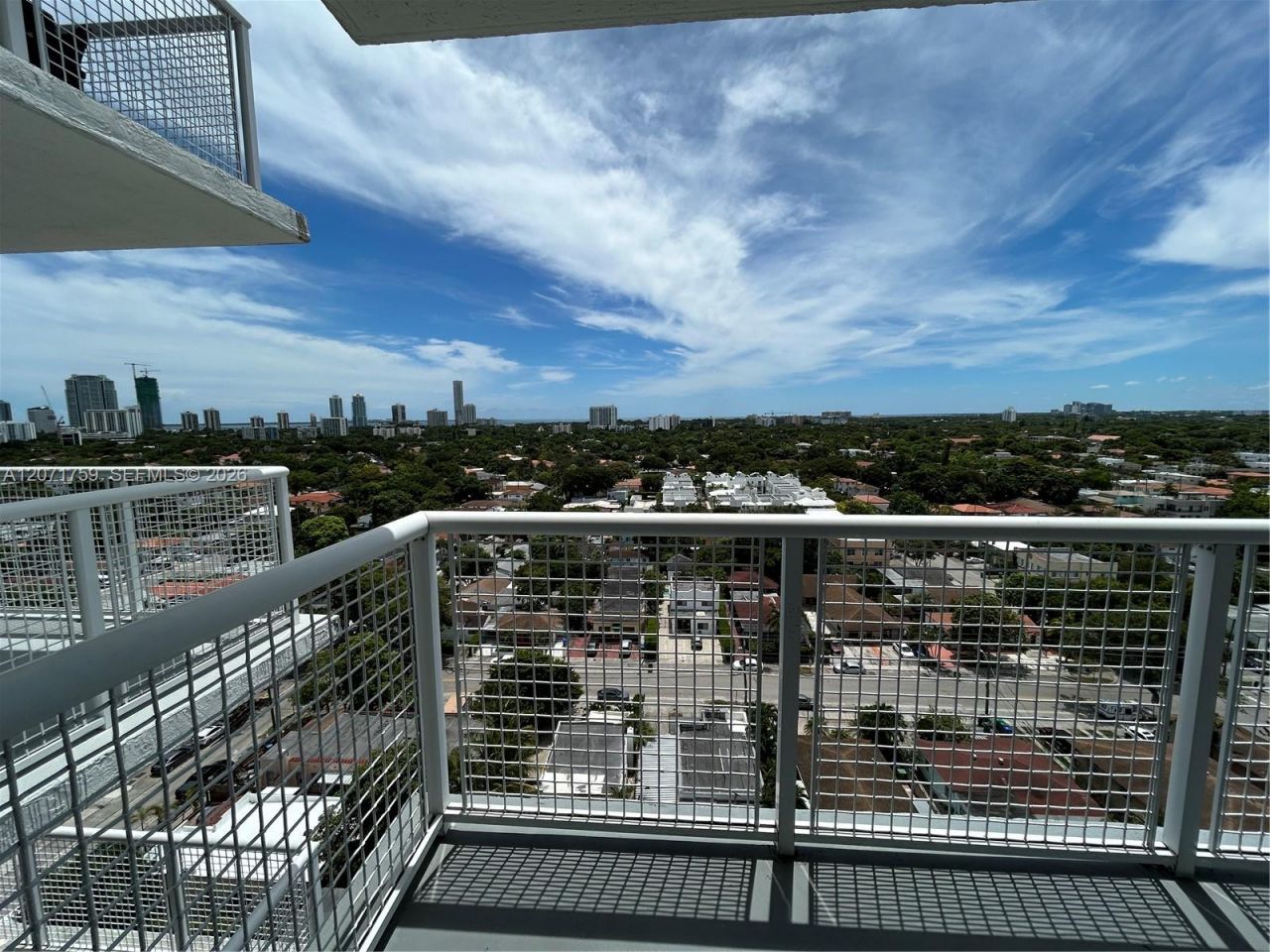 900 SW 8th St, Unit 1503, Miami, FL 33130 Photo