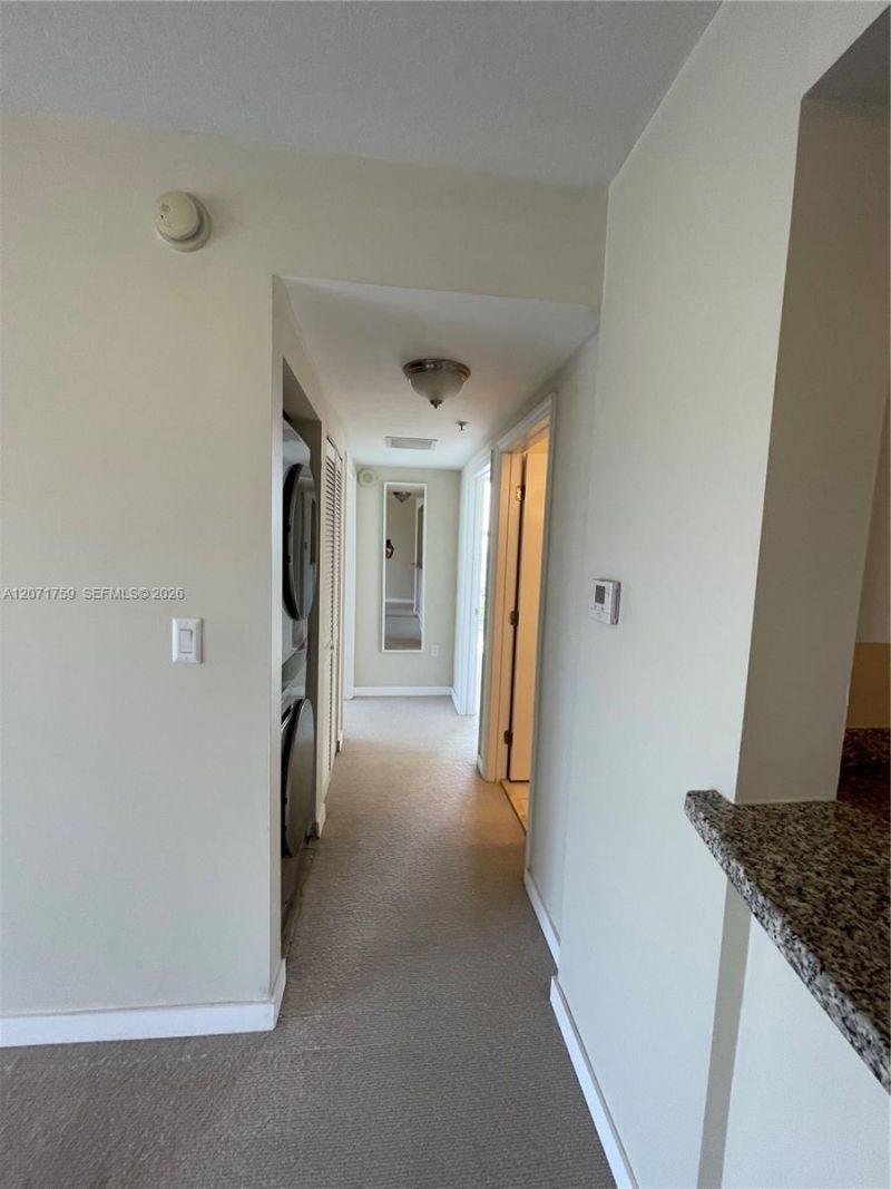 900 SW 8th St, Unit 1503, Miami, FL 33130 Photo