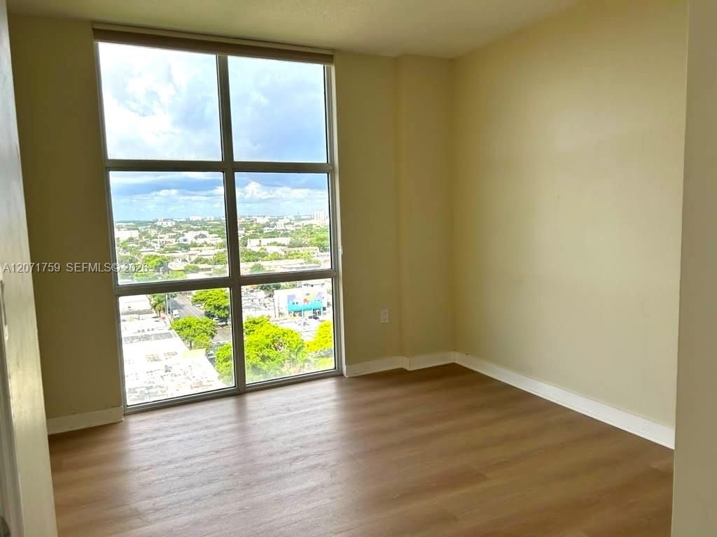 900 SW 8th St, Unit 1503, Miami, FL 33130 Photo