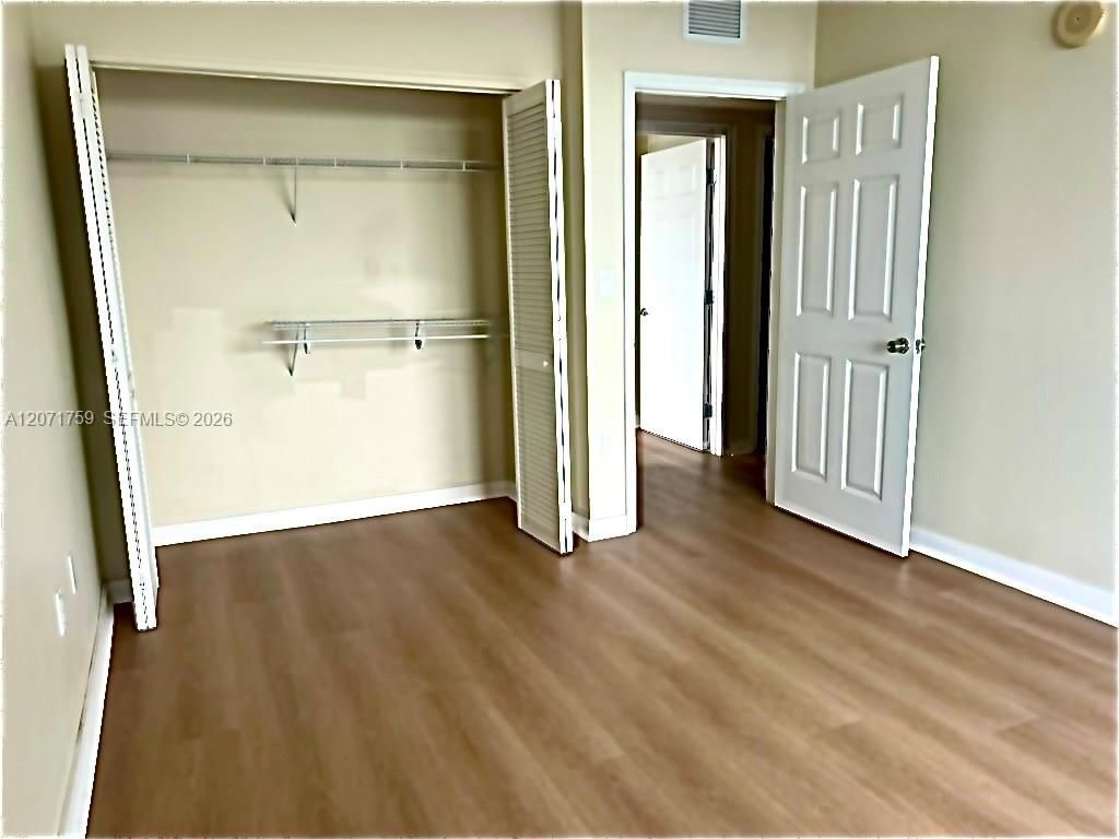 900 SW 8th St, Unit 1503, Miami, FL 33130 Photo