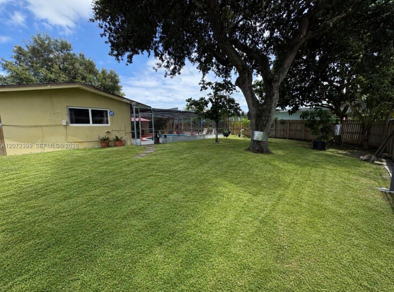 1812 N 45th Ave , Hollywood, FL 33021 Photo