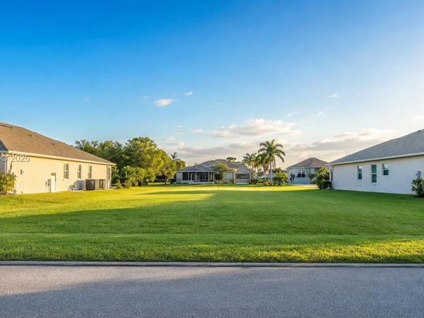 3024 SW 27th Ct , Cape Coral, FL 33914