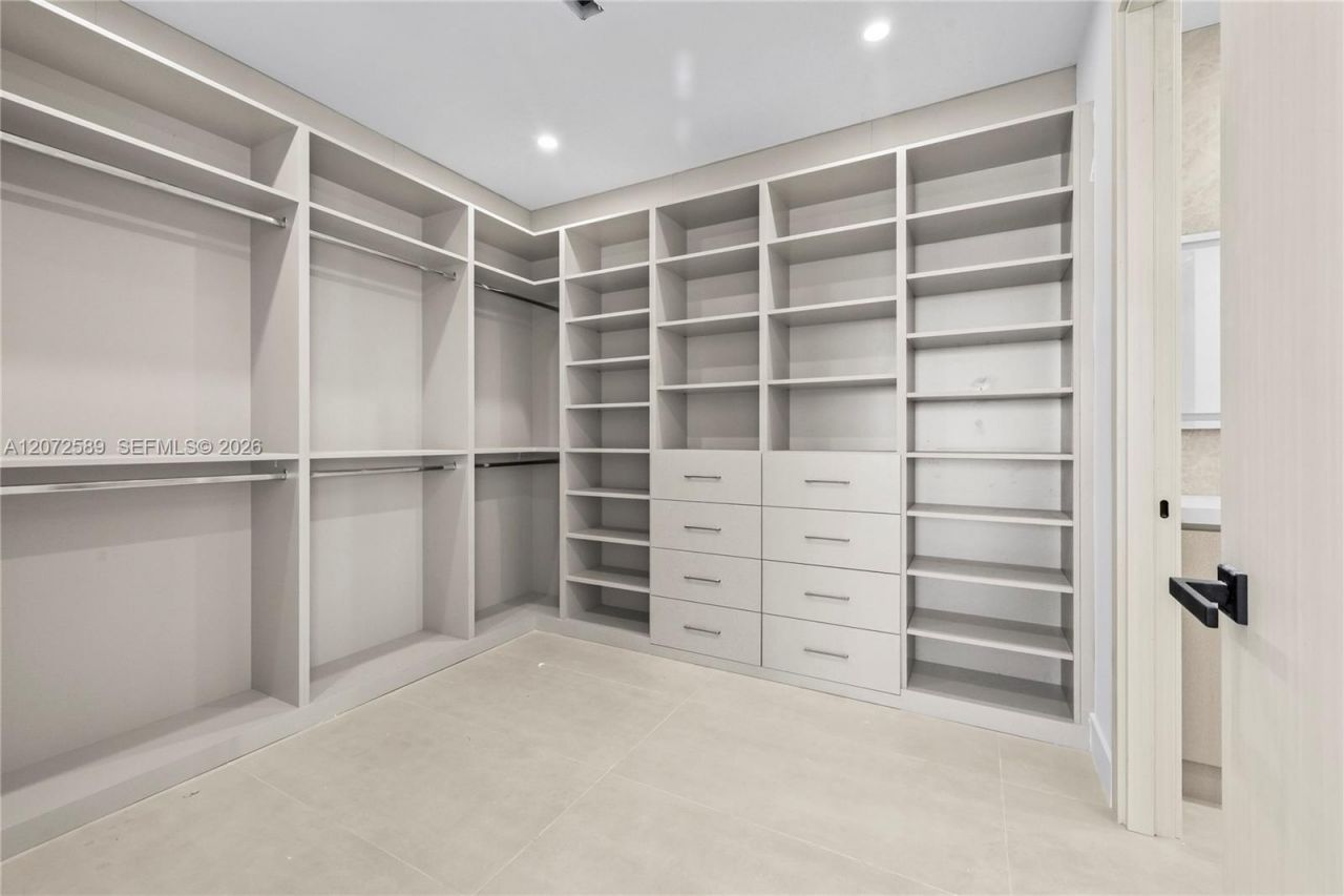 1319 NE 13th Ave , Unit 1319, Fort Lauderdale, FL 33304 Photo