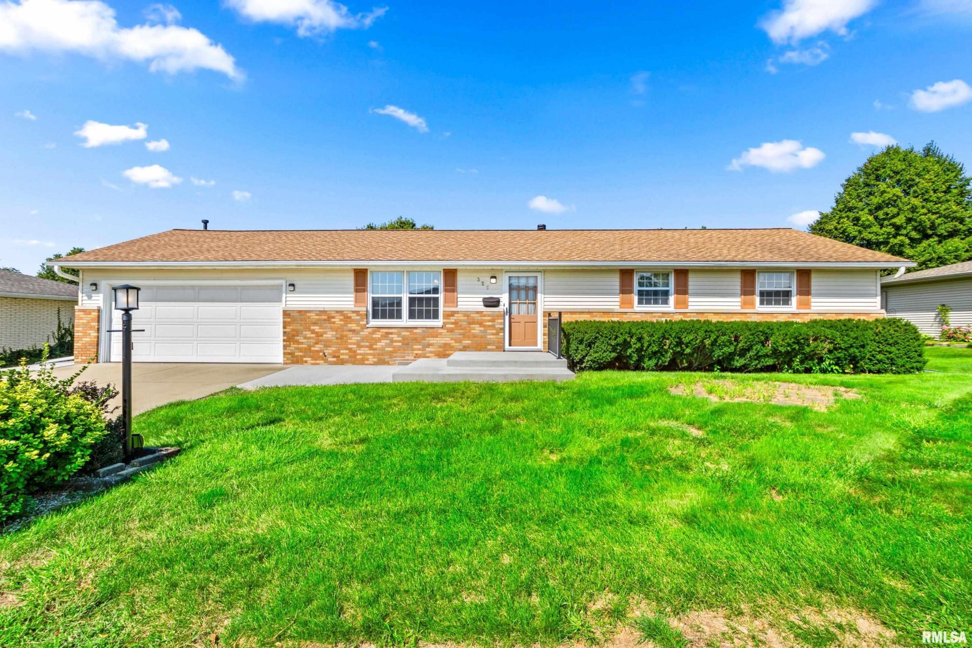 325 N Oregon Avenue, Morton, IL 61550 Main Photo