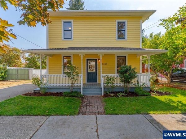 1068 SW Hayter St, Dallas, OR 97338