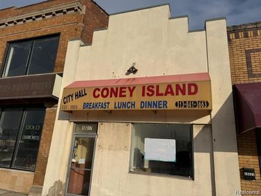 10617 W JEFFERSON Avenue, River Rouge, Mi 48218