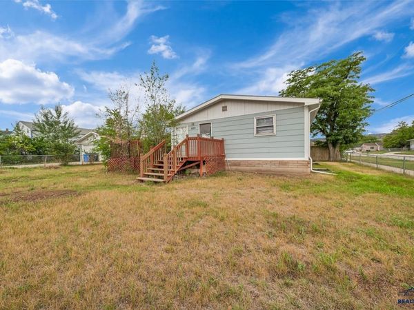 629 WOOD AVE, Rapid City, SD 57701