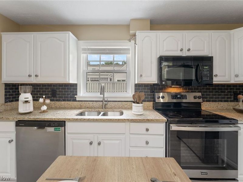 7539 Youngstown Pittsburgh Road, Poland, OH 44514 Photo 3