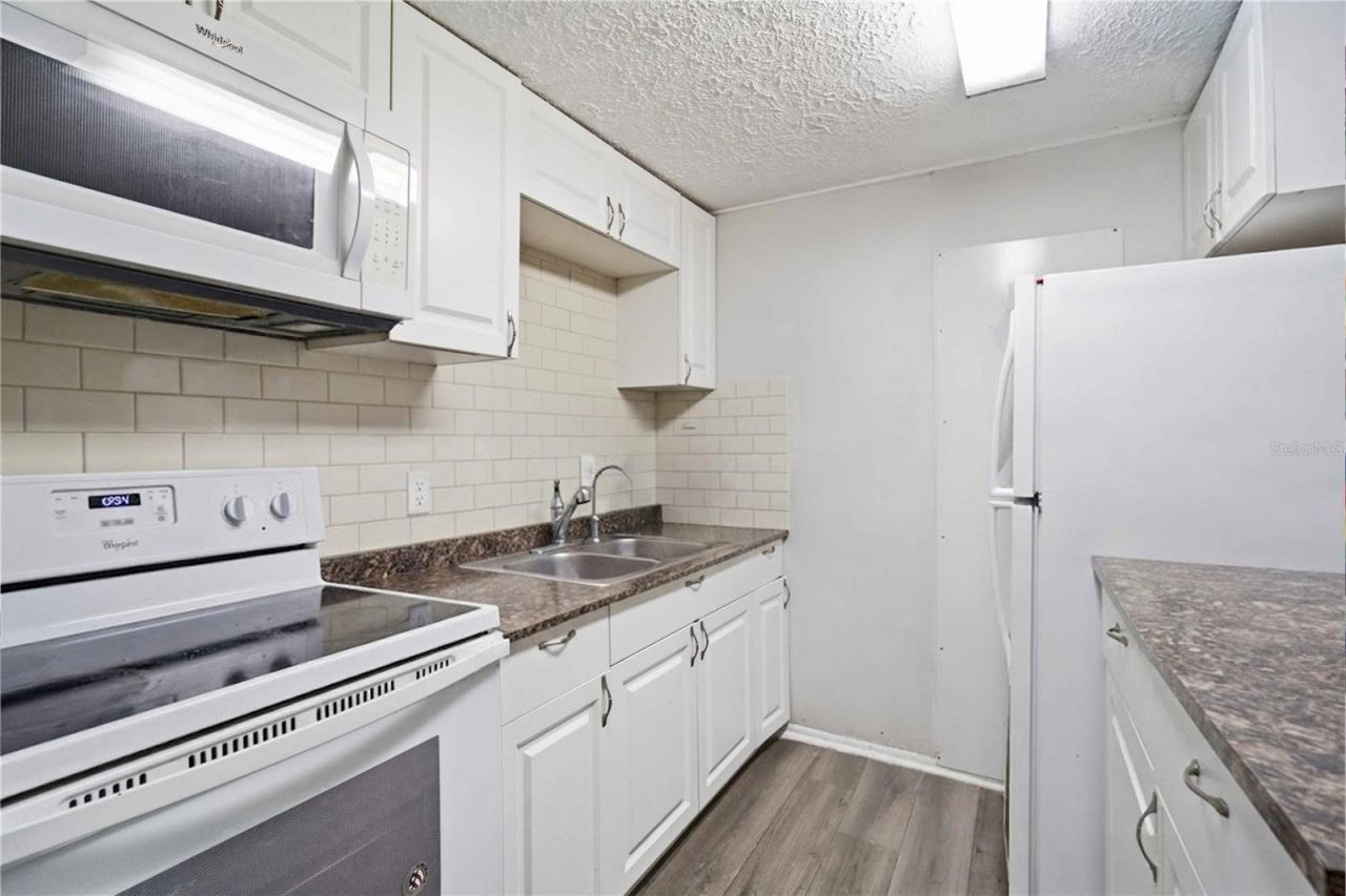 603 60th Avenue W, Bradenton, FL 34207 Photo