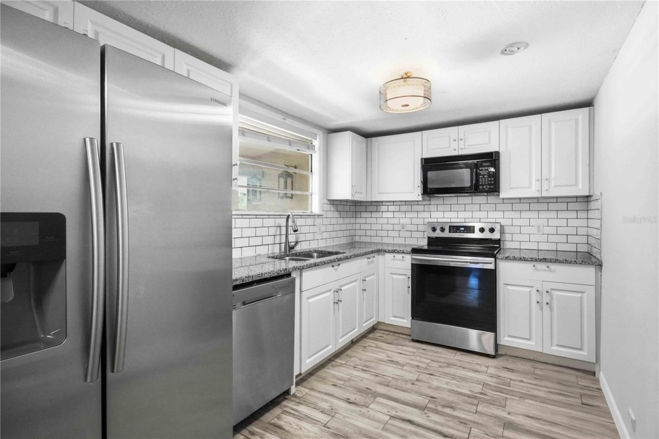 603 60th Avenue W, Bradenton, FL 34207 Photo