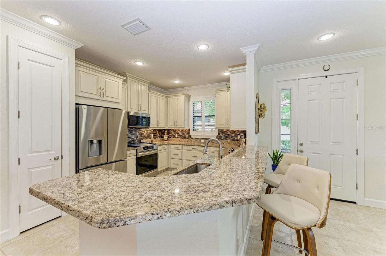 8737 Bellussi Drive, Sarasota, FL 34238 Photo