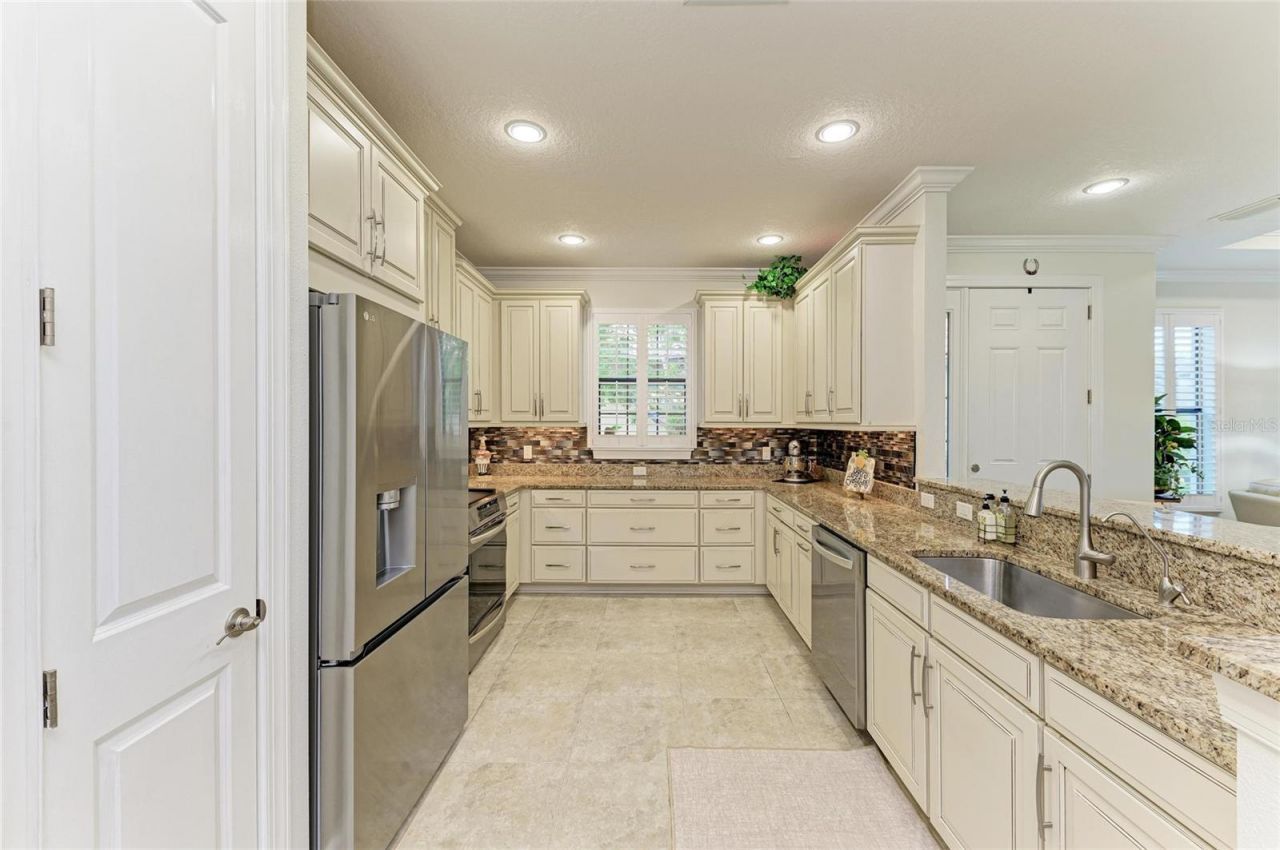 8737 Bellussi Drive, Sarasota, FL 34238 Photo