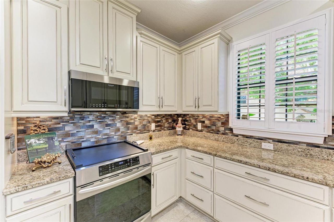 8737 Bellussi Drive, Sarasota, FL 34238 Photo