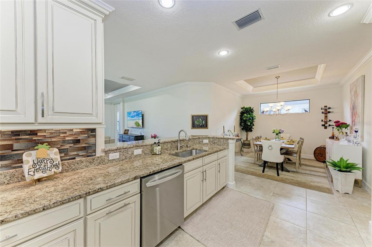 8737 Bellussi Drive, Sarasota, FL 34238 Photo