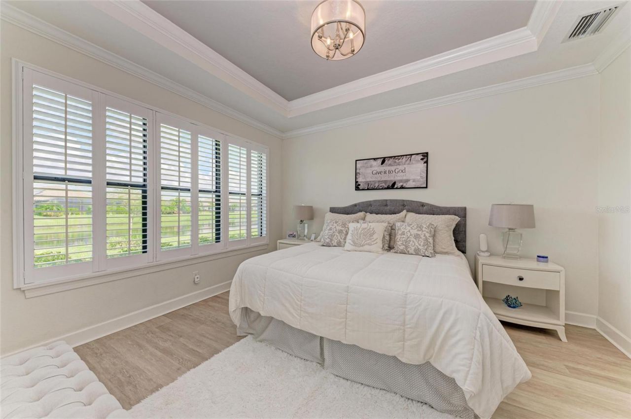 8737 Bellussi Drive, Sarasota, FL 34238 Photo
