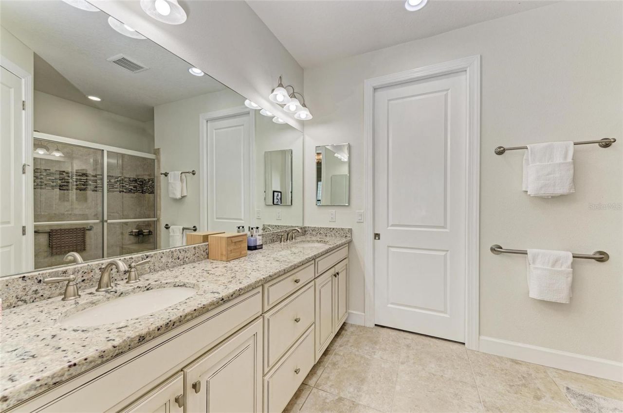 8737 Bellussi Drive, Sarasota, FL 34238 Photo