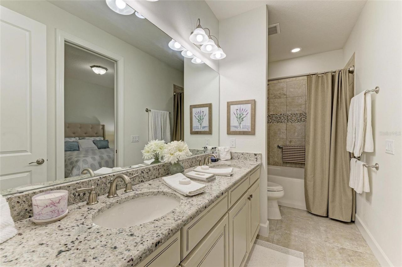 8737 Bellussi Drive, Sarasota, FL 34238 Photo