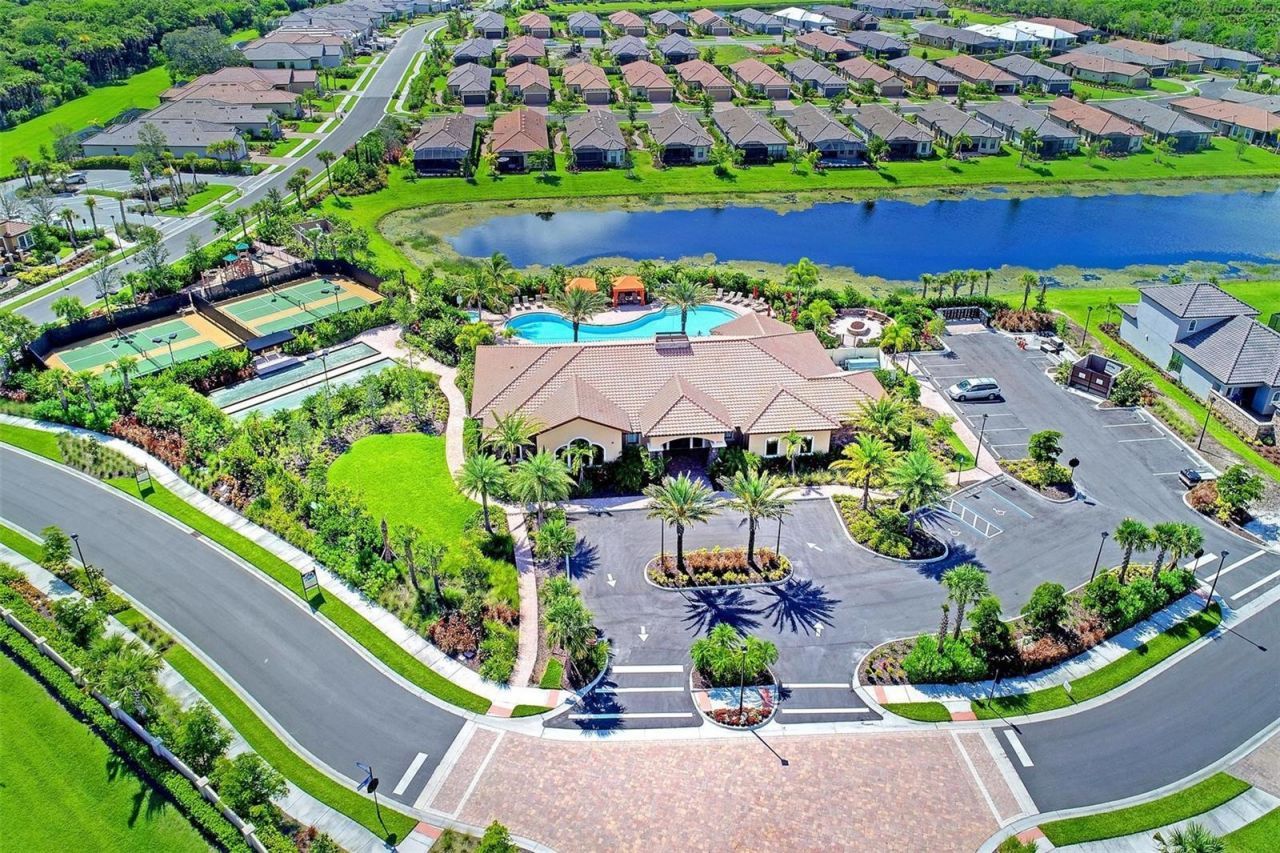 8737 Bellussi Drive, Sarasota, FL 34238 Photo